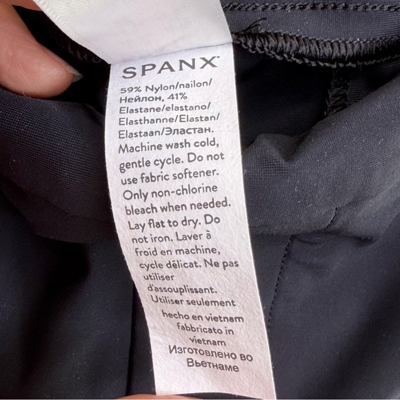 SPANX | NWT 10" Sunshine Shorts Pull-on Bermudas - Picture 11 of 12